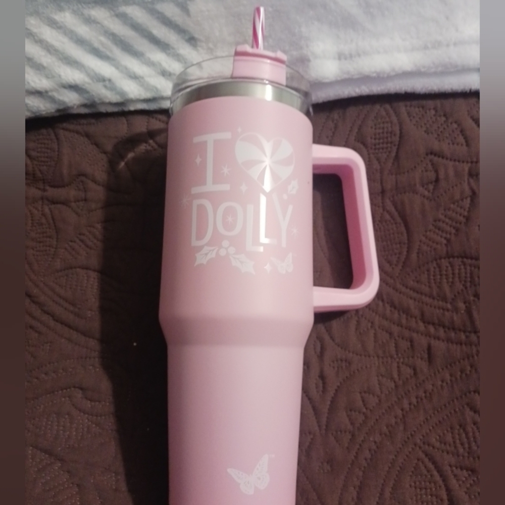 Dolly Parton Rare Pink 40oz Christmas tumbler With Peppermint Straw DG New Holly